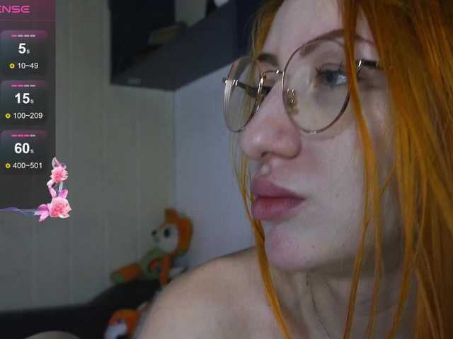 Daddyslittleslutfox's BongaCams show and profile