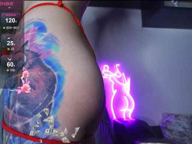 Daddyslittleslutfox webcam