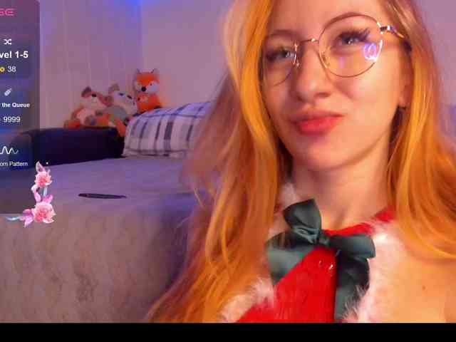 Daddyslittleslutfox webcam