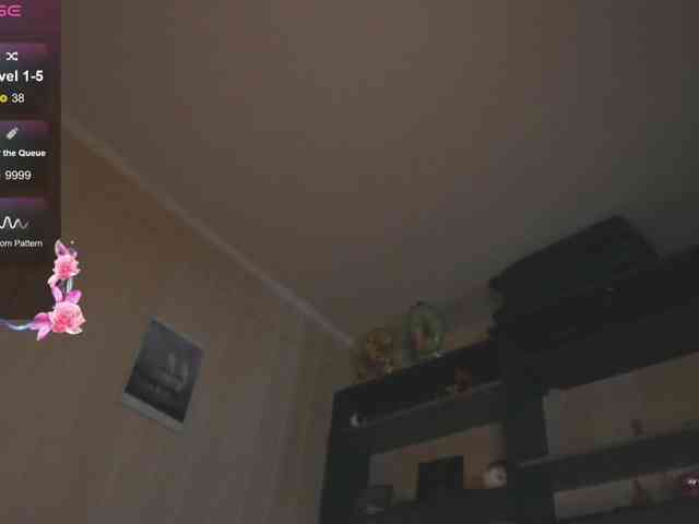 Daddyslittleslutfox webcam