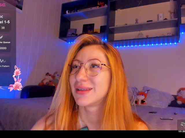 Daddyslittleslutfox webcam