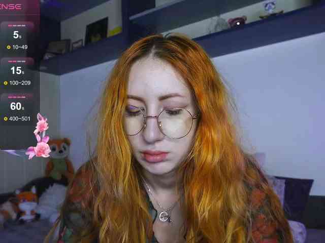 Daddyslittleslutfox webcam