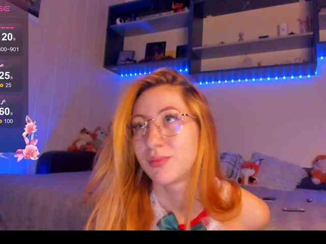 Daddyslittleslutfox webcam