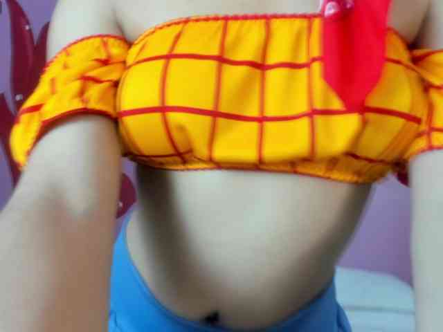 ValentinaLuxee webcam