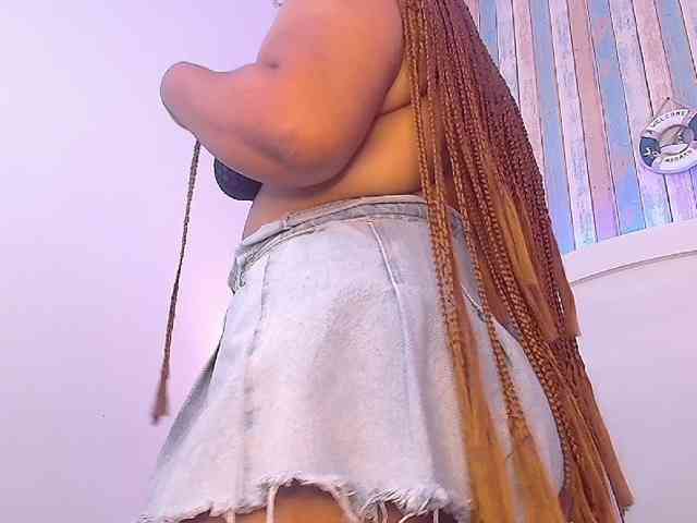 NicolBonnie webcam