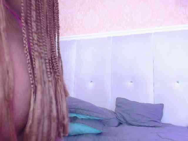 NicolBonnie webcam