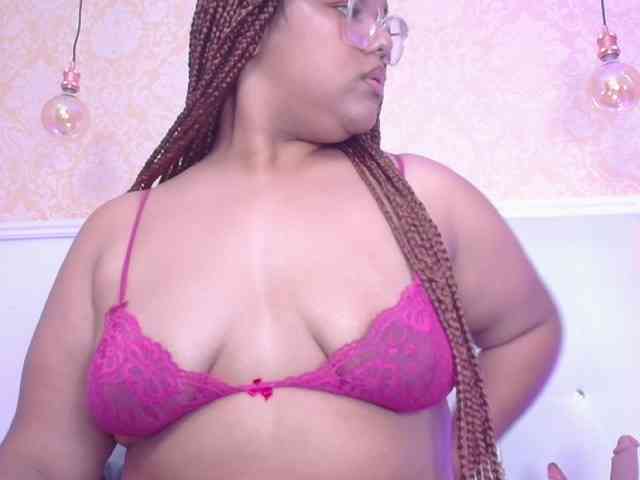 NicolBonnie webcam