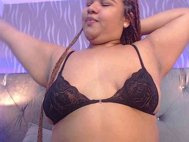 NicolBonnie webcam