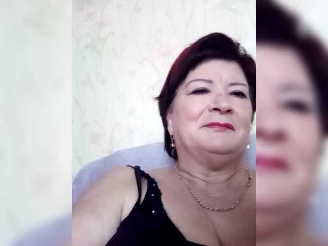 Empresswoman's BongaCams show and profile