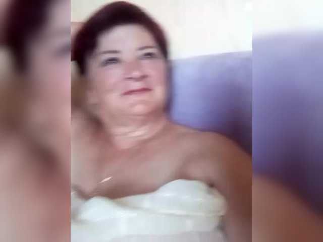 Empresswoman from BongaCams is Freechat