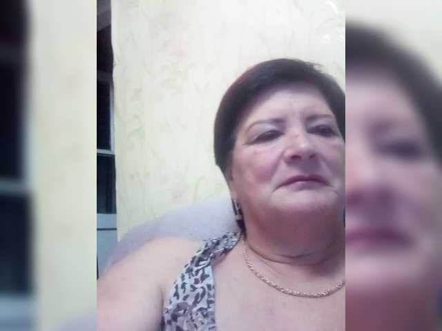 Empresswoman's BongaCams show and profile