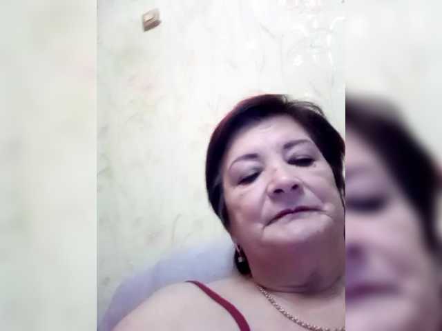 Empresswoman's BongaCams show and profile