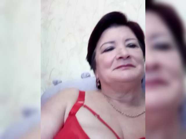 Empresswoman's BongaCams show and profile