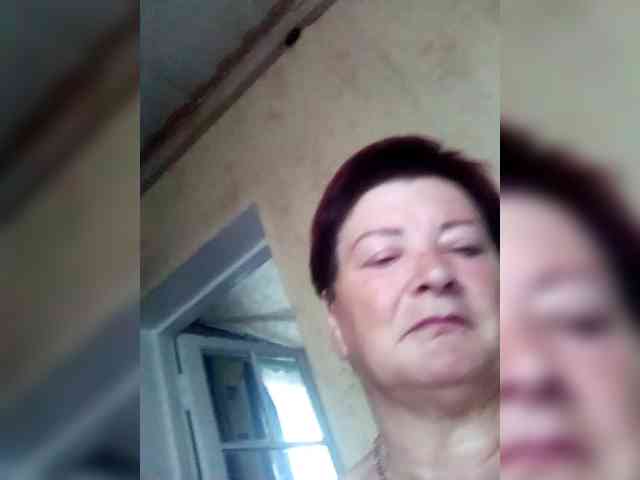 Empresswoman webcam