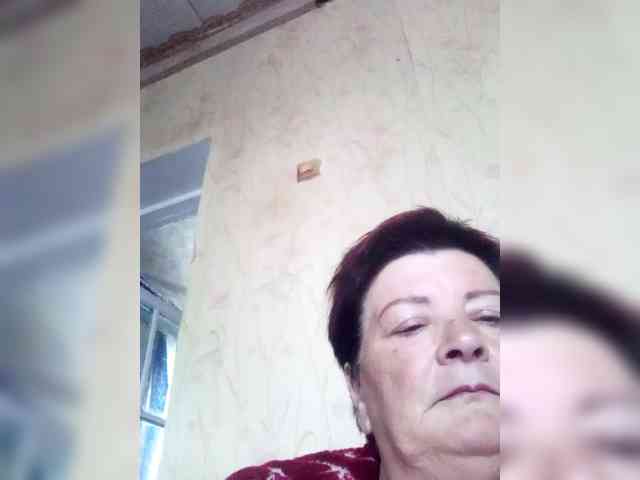 Empresswoman webcam