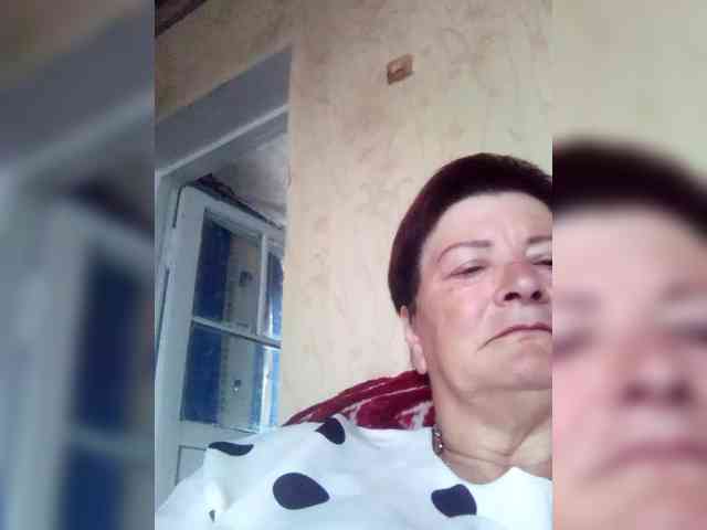 Empresswoman webcam