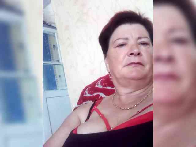 Empresswoman Live Webcam on BongaCams