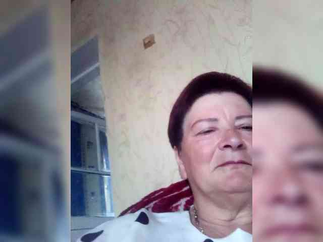 Empresswoman webcam
