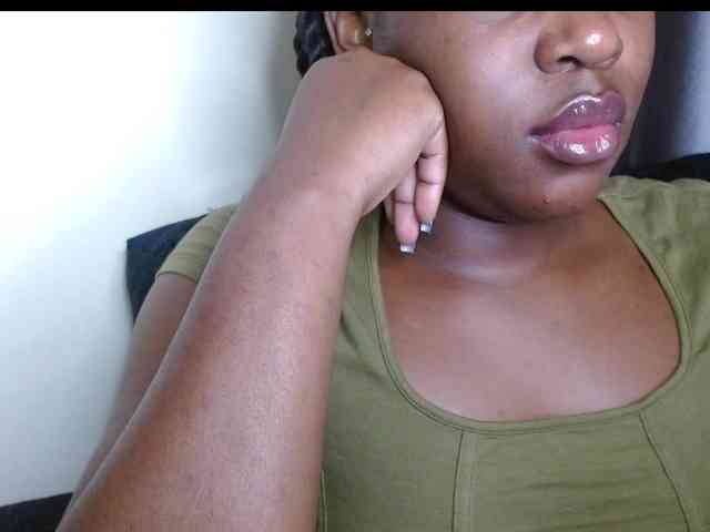 Chocolate_goddess1 webcam