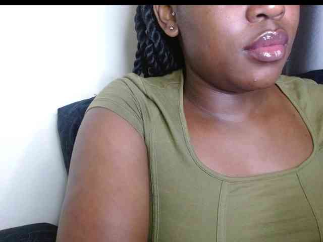 Chocolate_goddess1 webcam