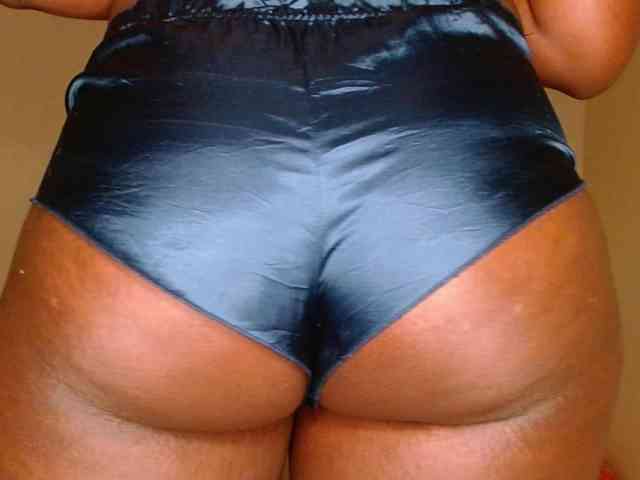 Chocolate_goddess1 webcam