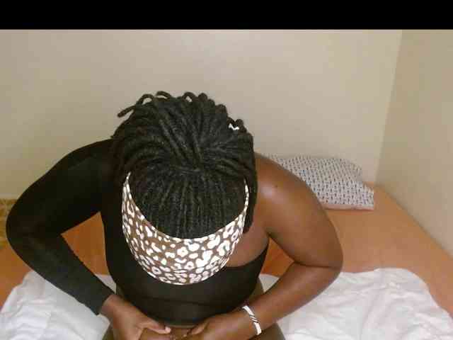 Chocolate_goddess1 webcam