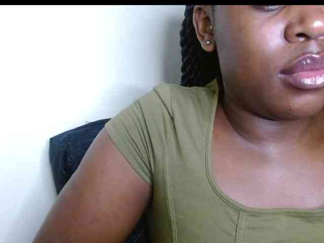 Chocolate_goddess1 webcam