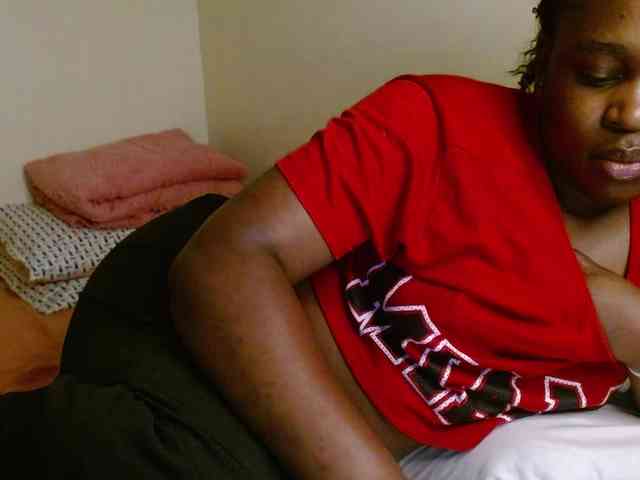 Chocolate_goddess1 webcam