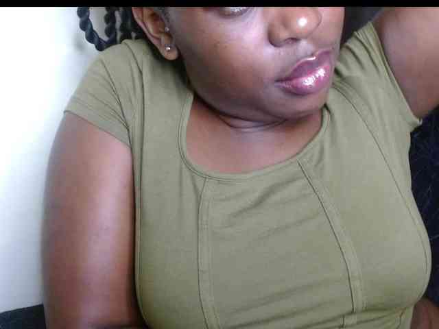 Chocolate_goddess1 webcam