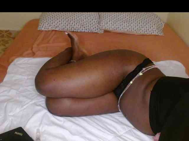 Chocolate_goddess1 webcam