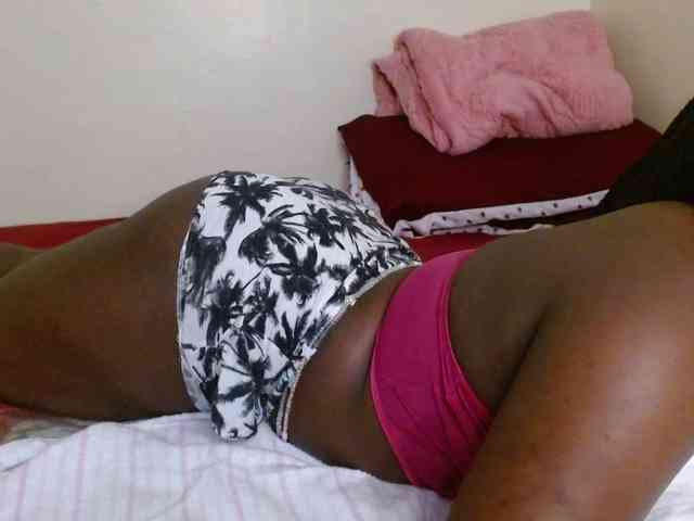 Chocolate_goddess1 webcam