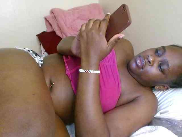 Chocolate_goddess1 webcam