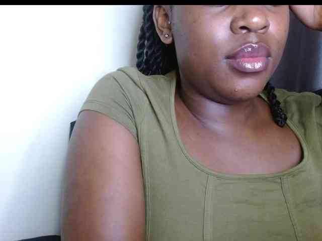 Chocolate_goddess1 webcam