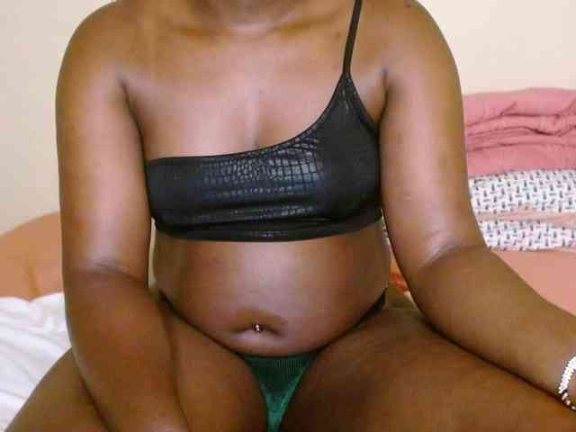 Chocolate_goddess1 webcam