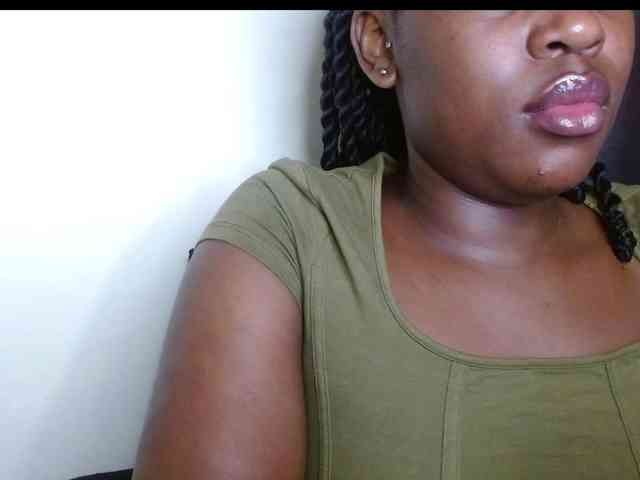 Chocolate_goddess1 webcam