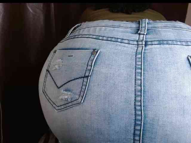 Chocolate_goddess1 webcam