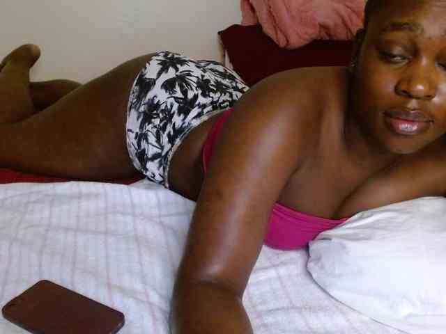 Chocolate_goddess1 webcam