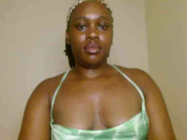 Chocolate_goddess1 webcam