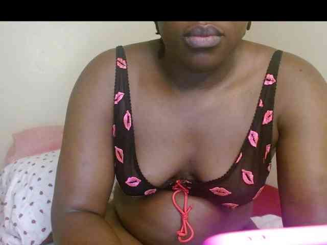 Chocolate_goddess1 webcam