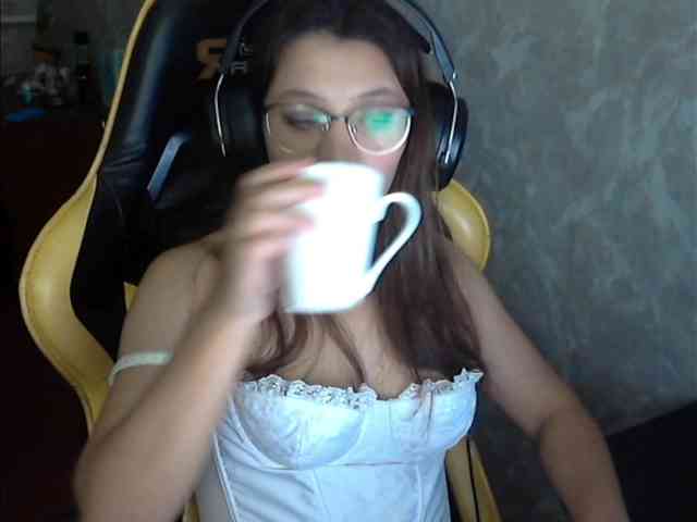 yanina7777 webcam