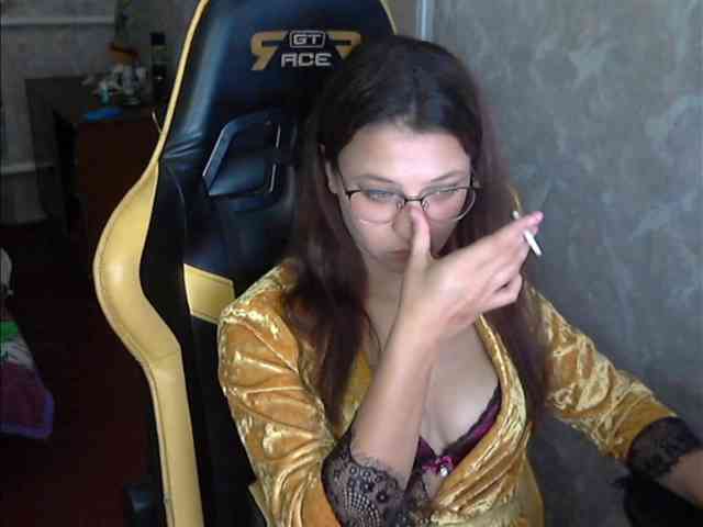 yanina7777 webcam