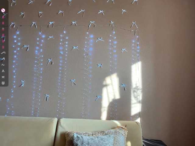 EugeniaMelford's Thumb Image