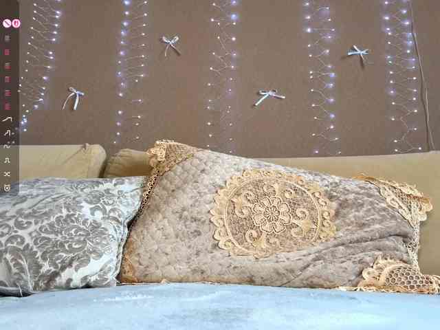 EugeniaMelford webcam