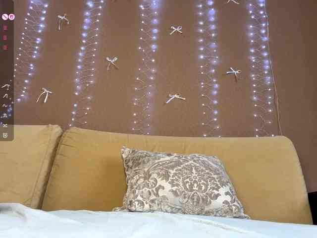 EugeniaMelford webcam