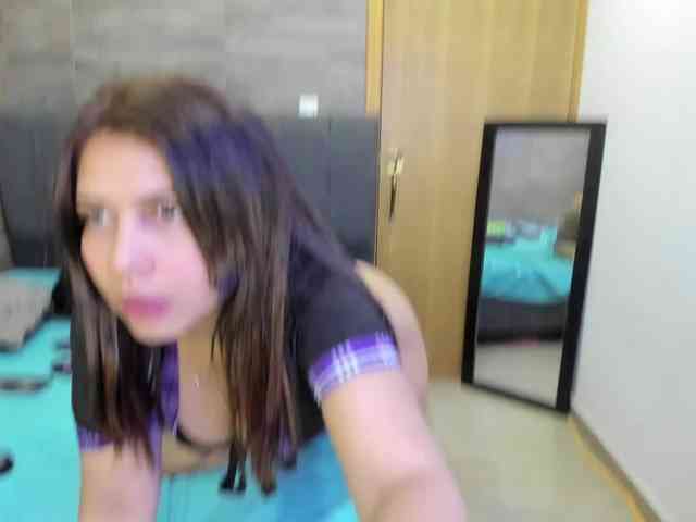 Oriana-Olsen webcam