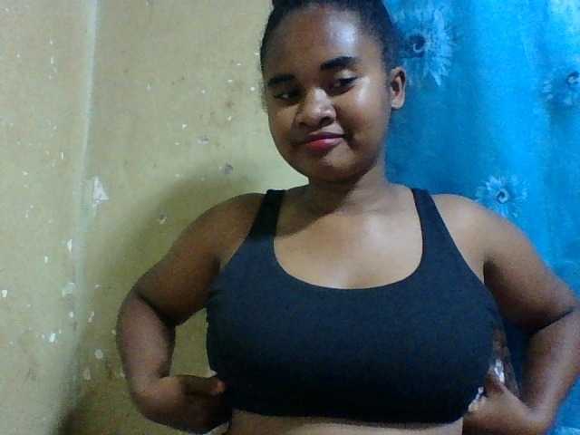 Check out hot performer Marie121 Marie121 from BongaCams