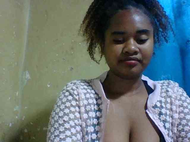 Marie121