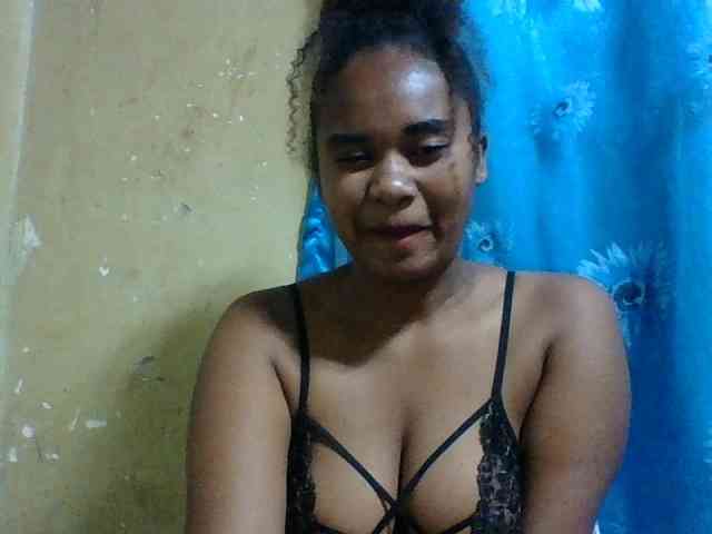 Marie121 webcam