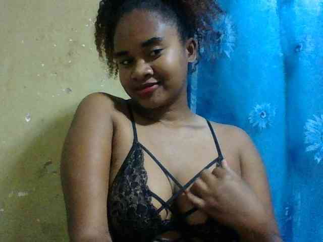 Marie121 webcam