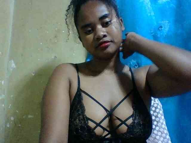 Marie121 webcam